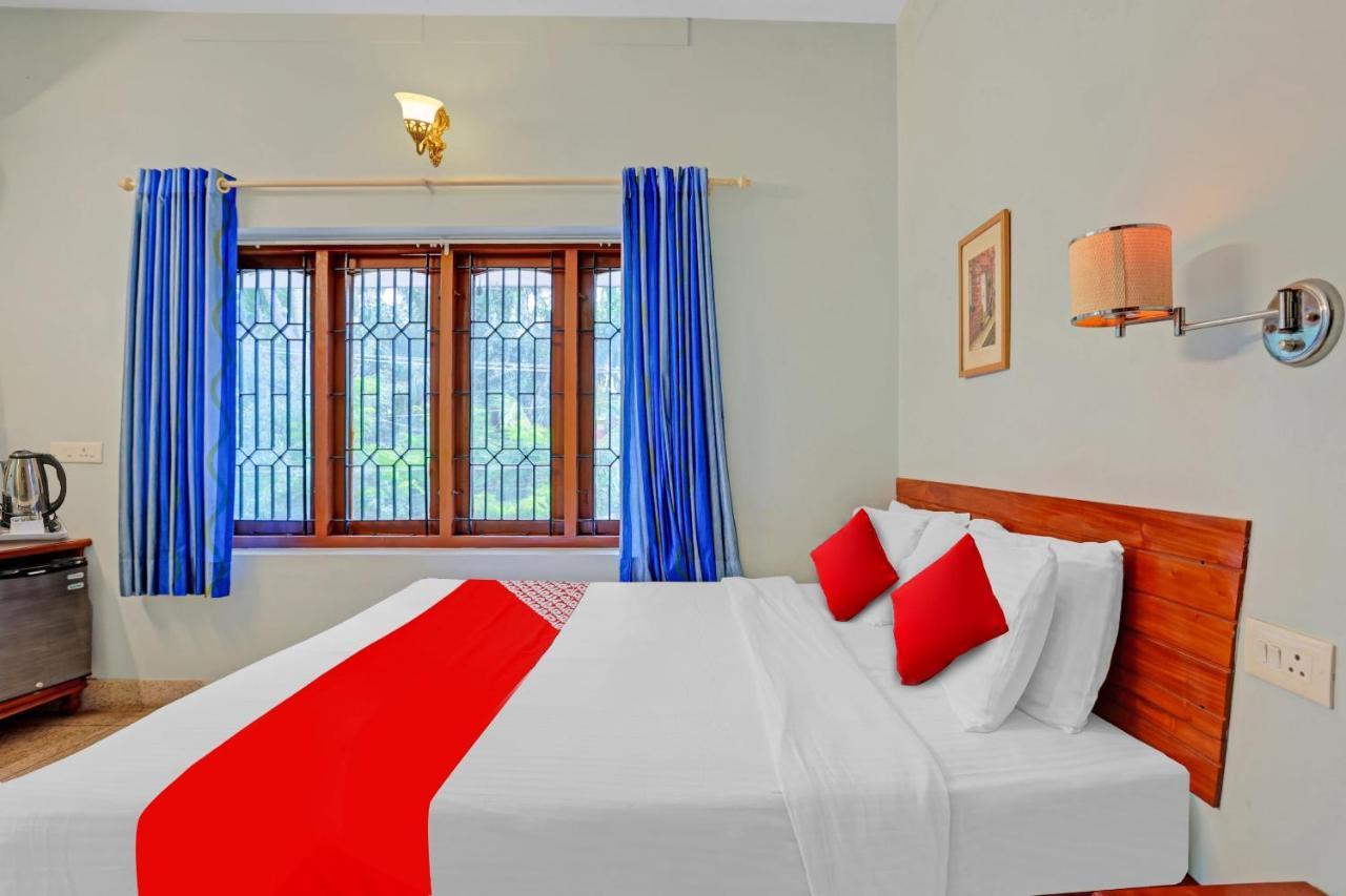 Flagship Hotel Adara Residency Thiruvananthapuram Exterior photo